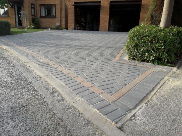 Paved Driveway in Rayleigh, Essex