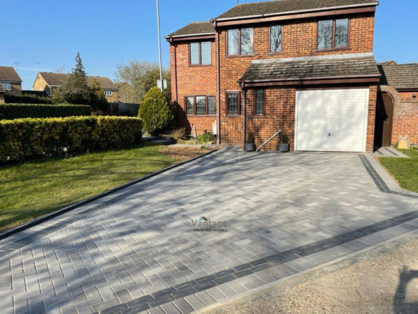 Ash and Charcoal Block Paved Driveway in Chelmsford, Essex