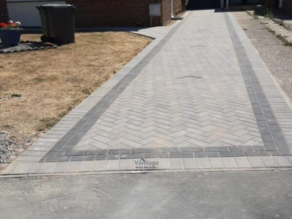 Ash and Charcoal Block Paved Driveway in Braintree, Essex (4)