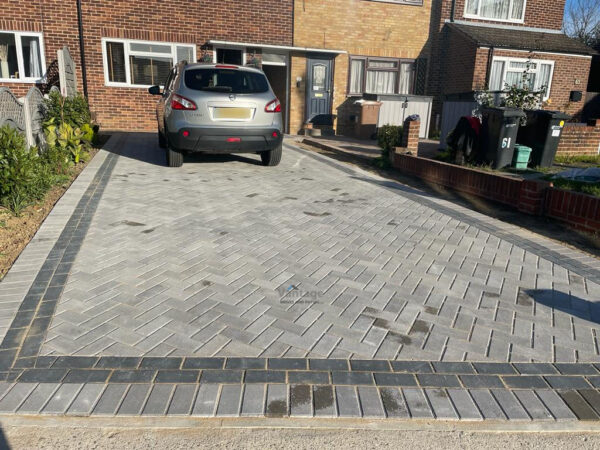 Patio and Driveway with Ash and Charcoal Block Paving in…