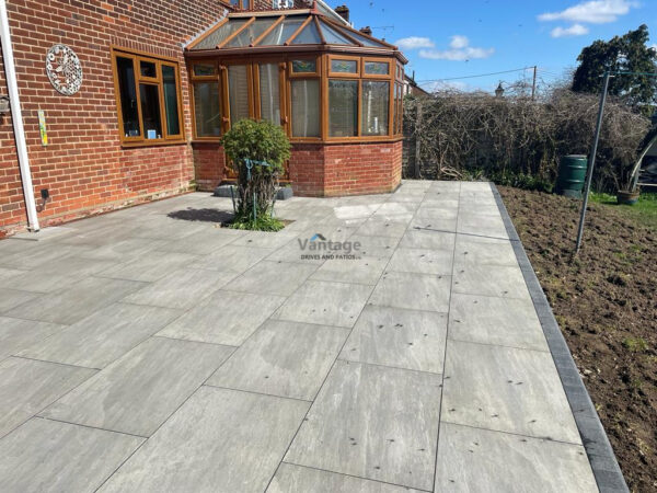 Kandla Grey Porcelain Tiled Patio With Steps In Chelmsford (6)