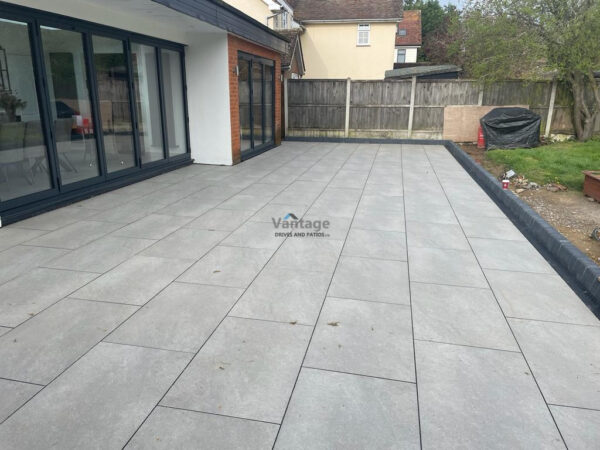Porcelain Tiled Patio with Key-Kerbs in Chelmsford (6)