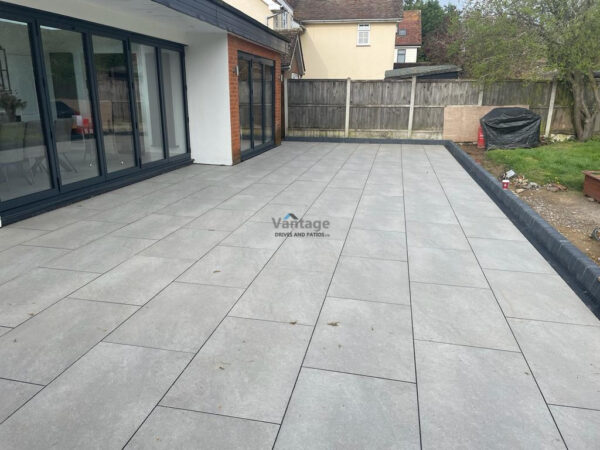 Porcelain Tiled Patio With Key Kerbs In Chelmsford (6)