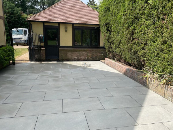 Porcelain Tiled Patio with Brickwork Wall in Chelmsford (9)